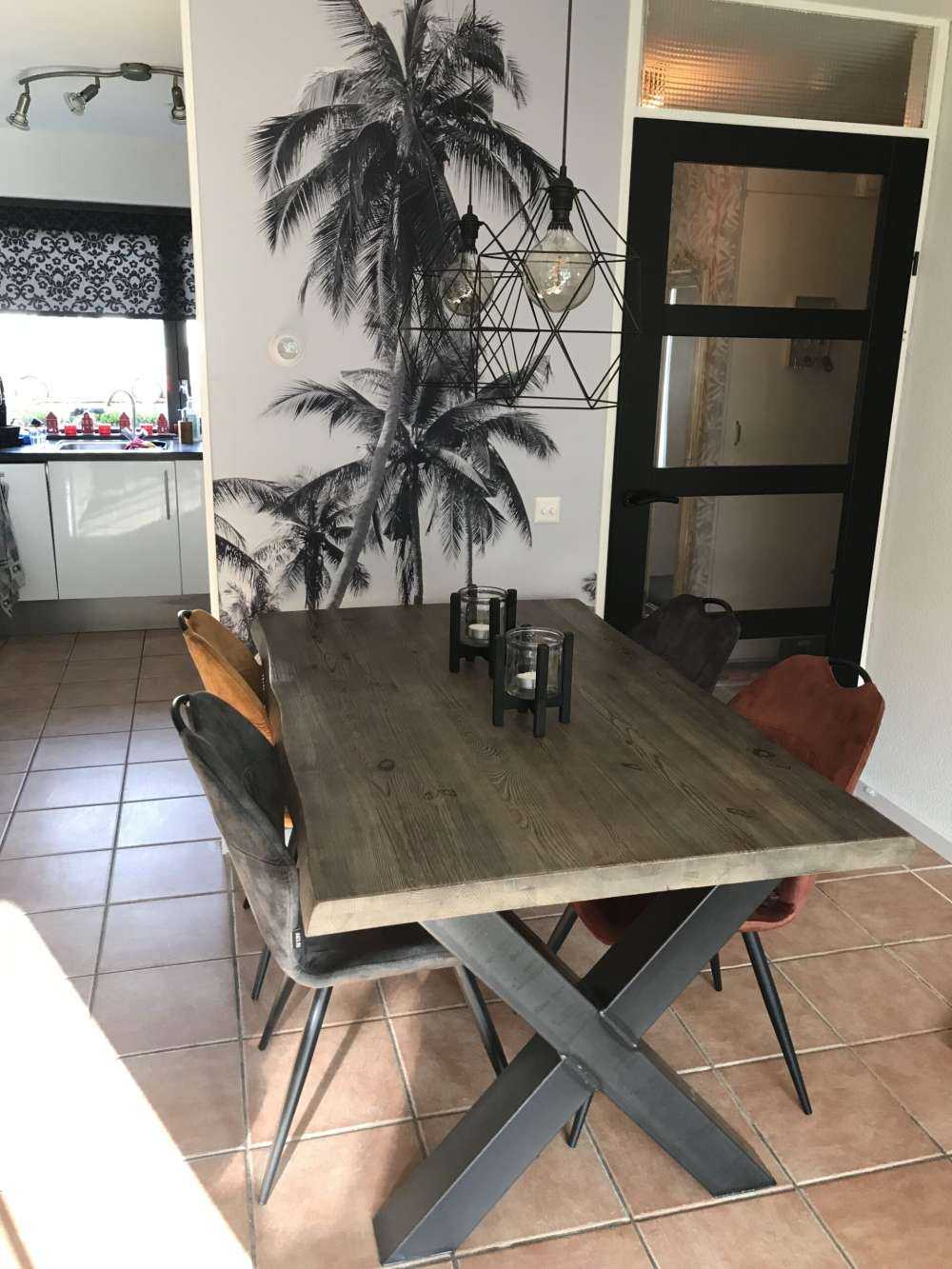 Palmbomen in zwart-wit