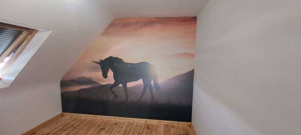 Unicorn bij een zonsondergang