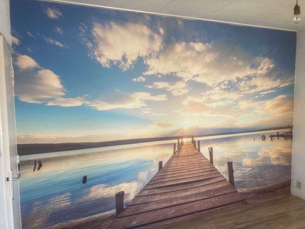 Steiger aan het meer