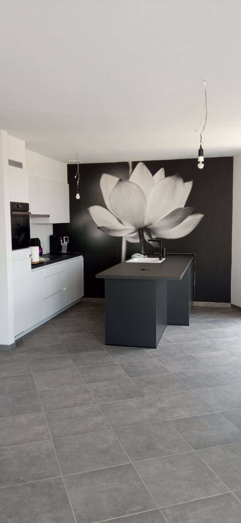 Lotusbloemen zwart-wit