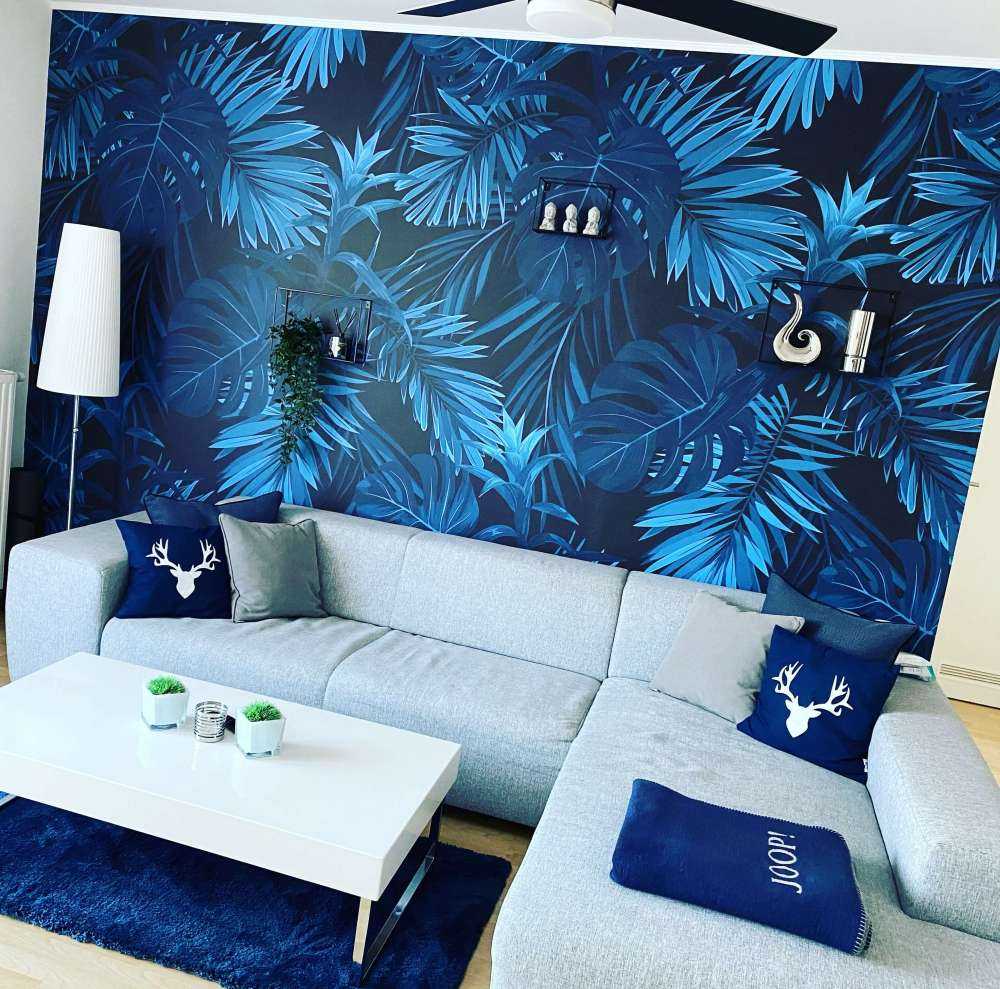 Blauwe tropische bladeren