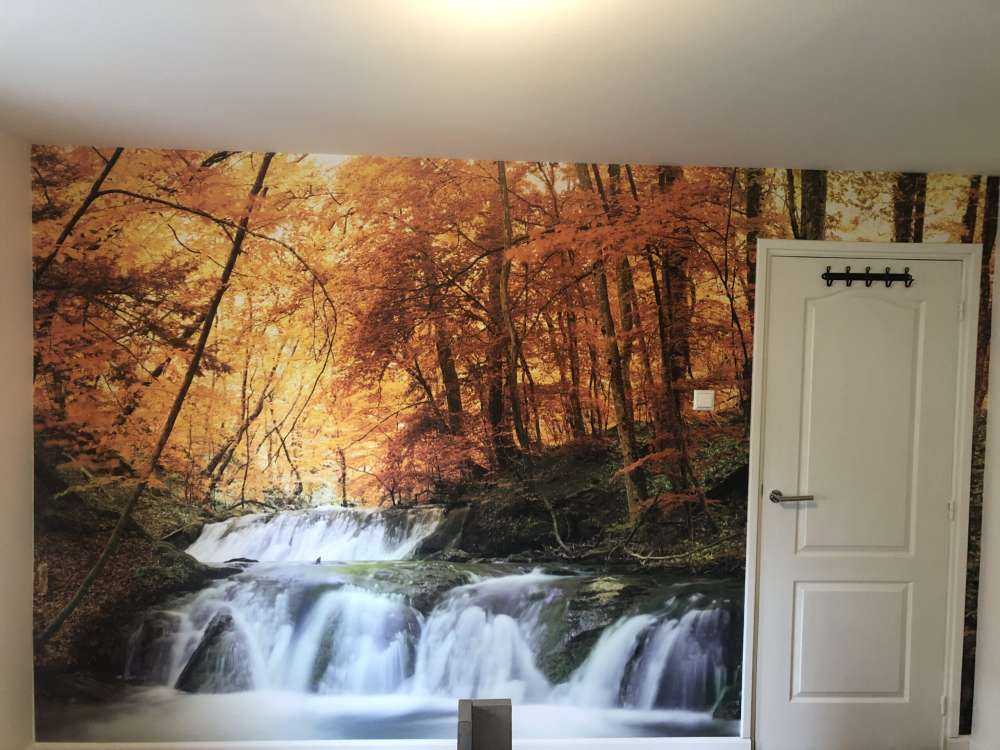 Waterval in de herfst