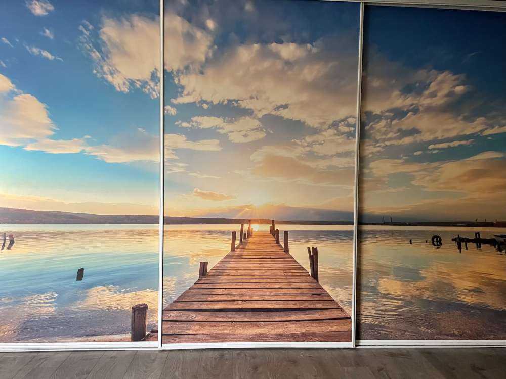 Steiger aan het meer