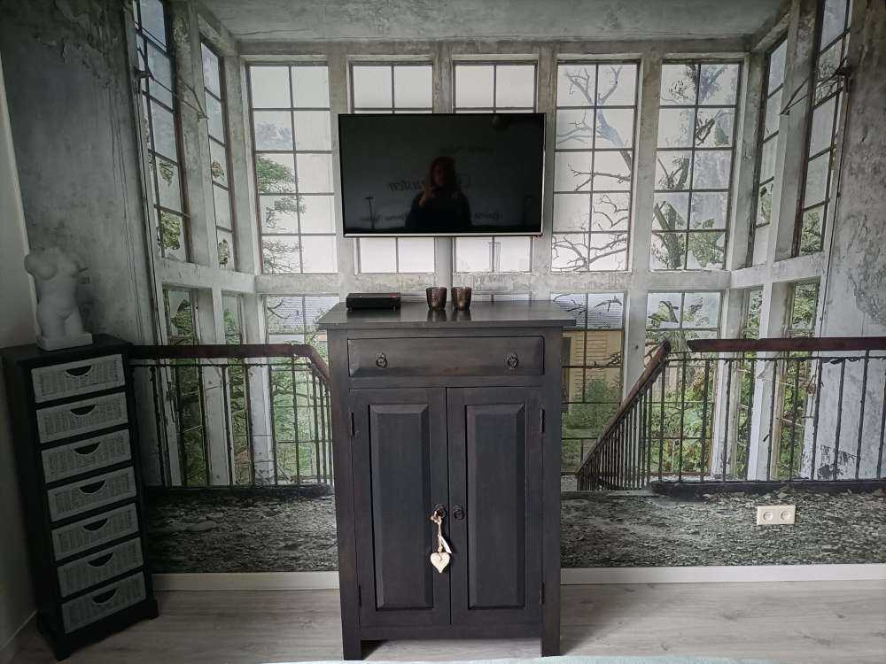 Trap in verlaten gebouw