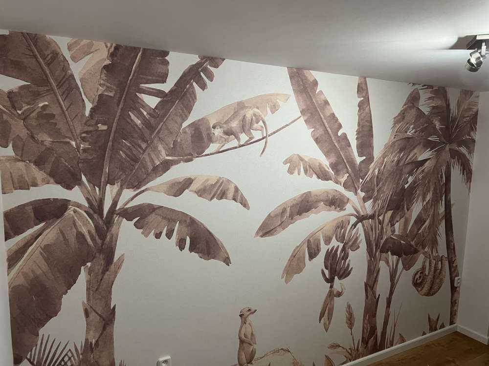 Kleine jungle dieren in taupe
