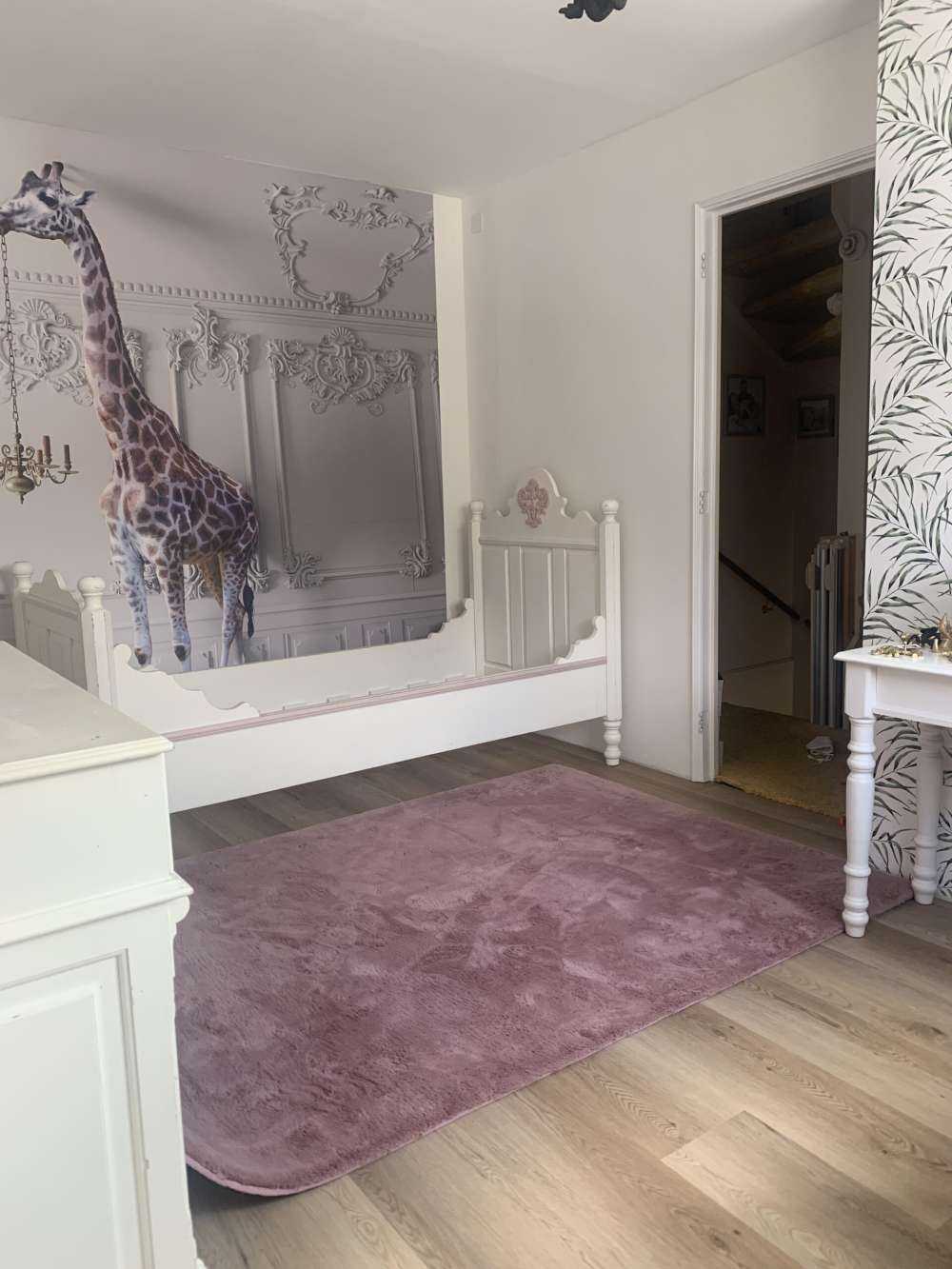 Giraffe met kandelaar