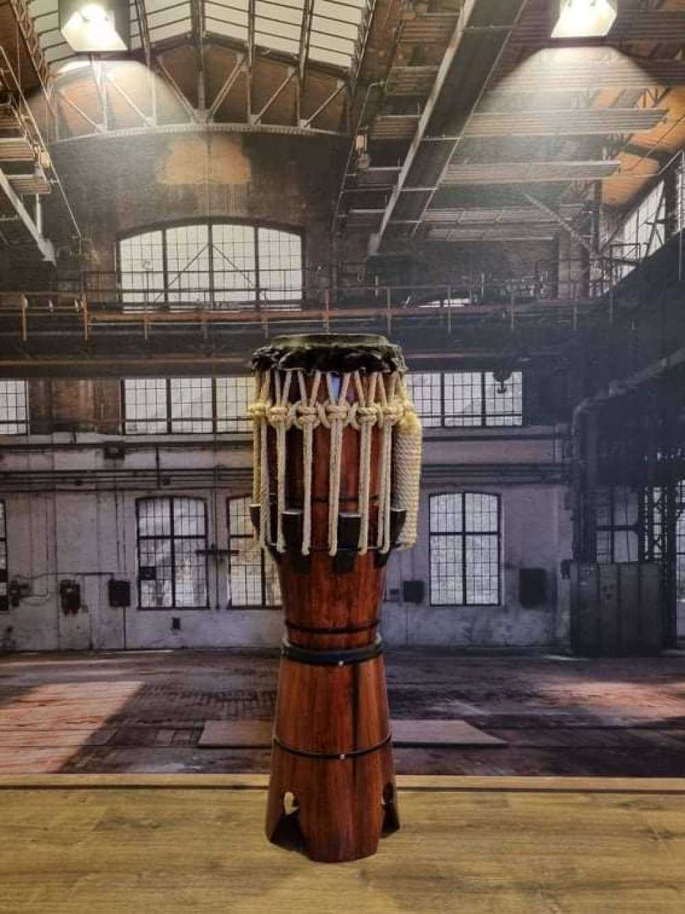 Verlaten industriële hal