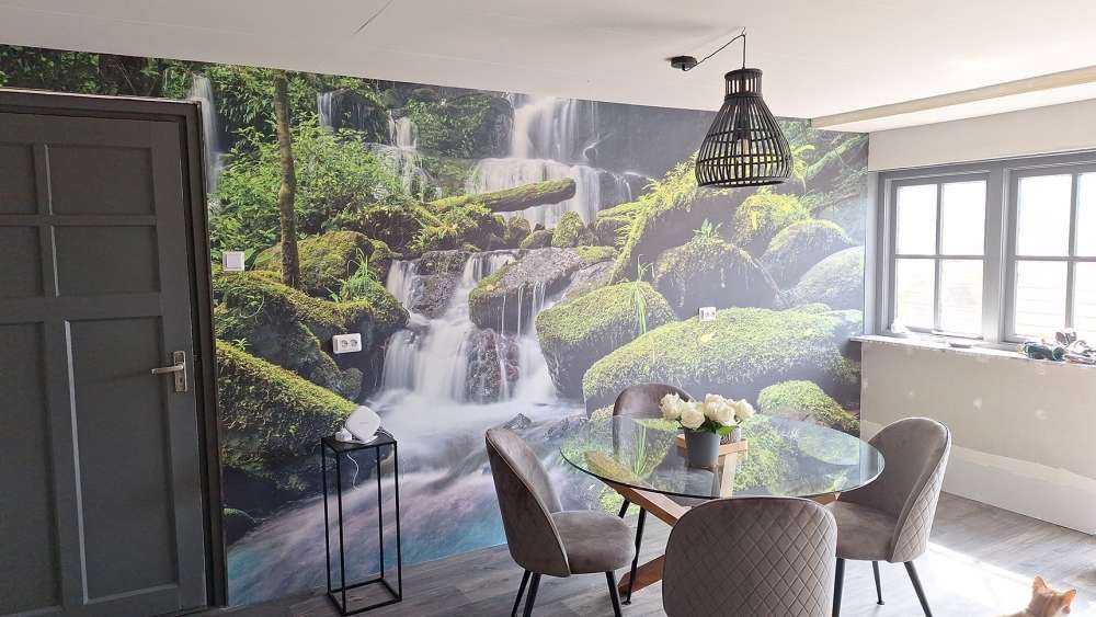 Waterval in een jungle