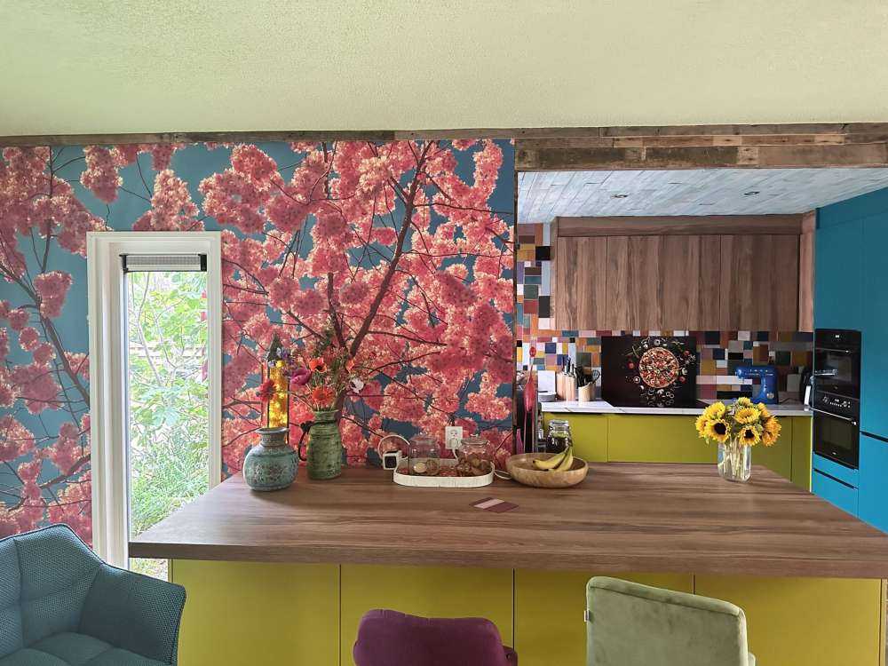 Felgekleurde roze bloesems