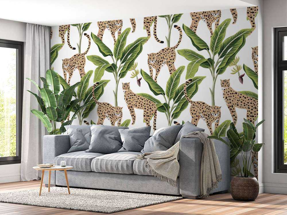 Cheetah tussen de bomen