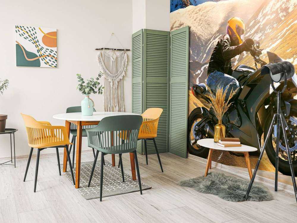 Zwarte motor in de winter