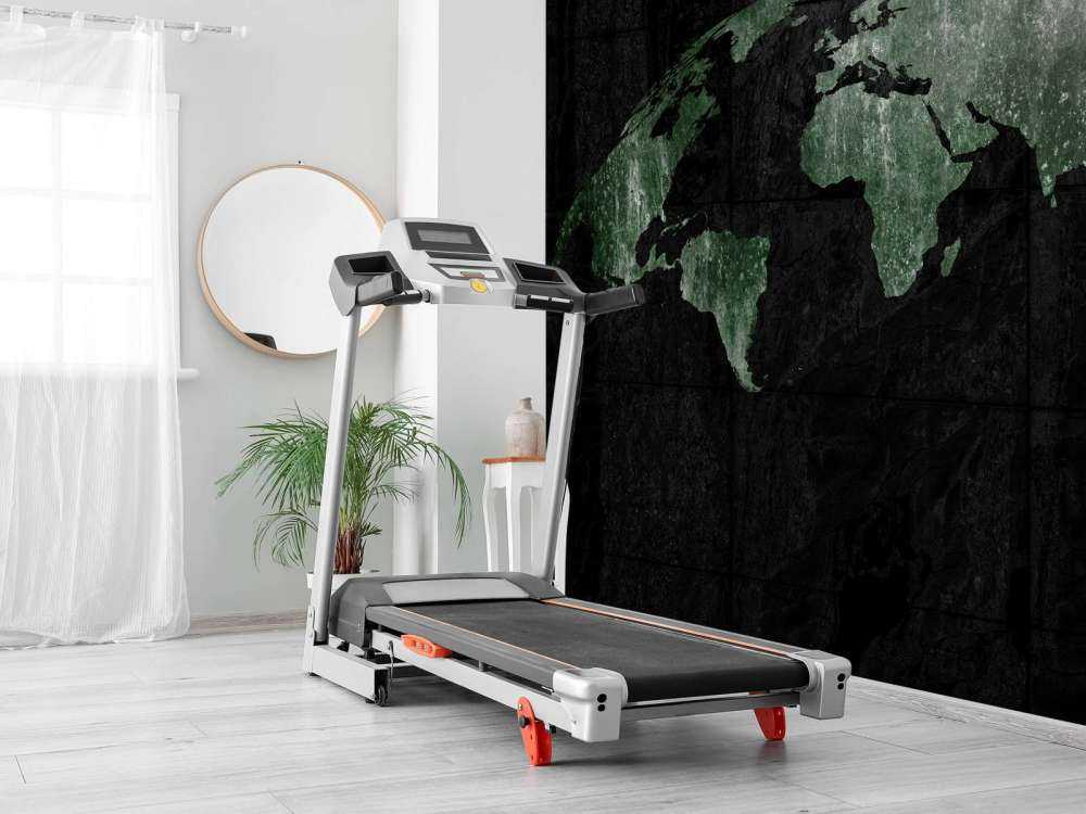 Groene wereldkaart op beton