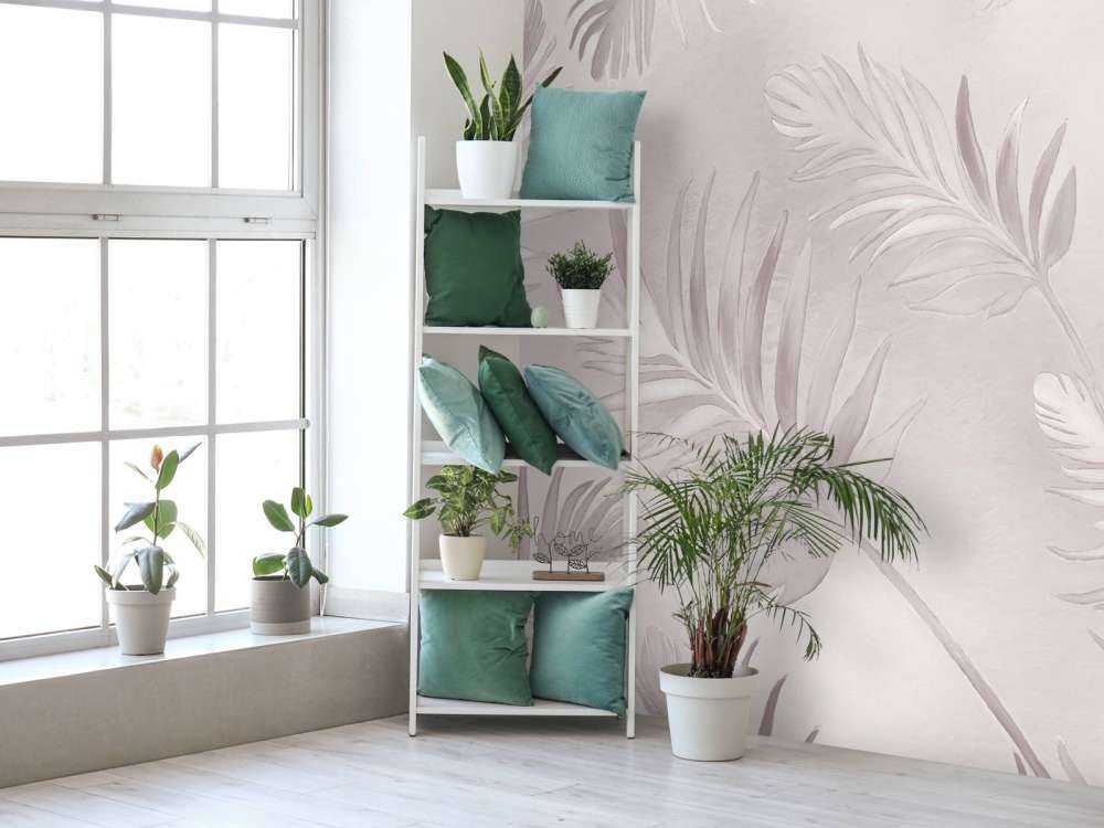 Golden leaves on dark Light Gray