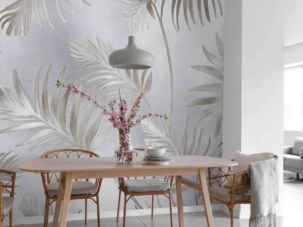 Golden leaves on dark Platinum