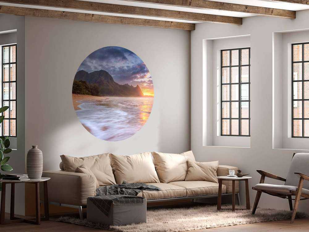 Zonsondergang aan tropisch strand