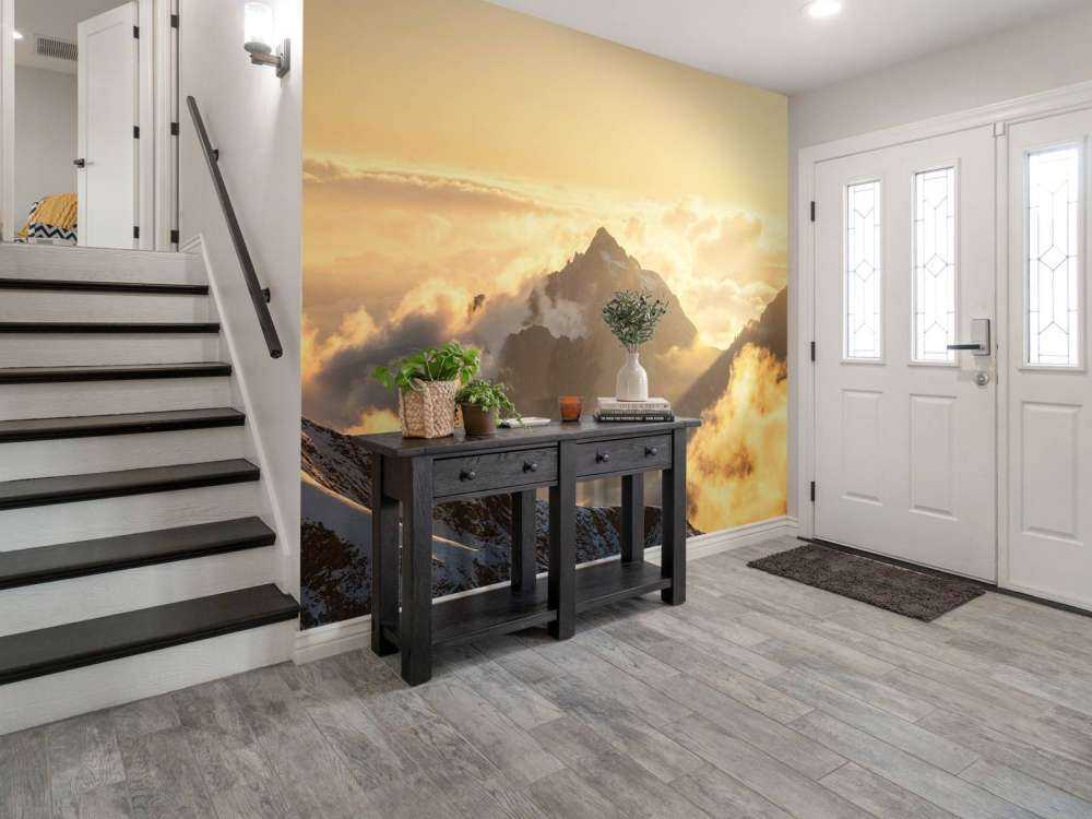 Zonsopkomst Boven Bergwolken