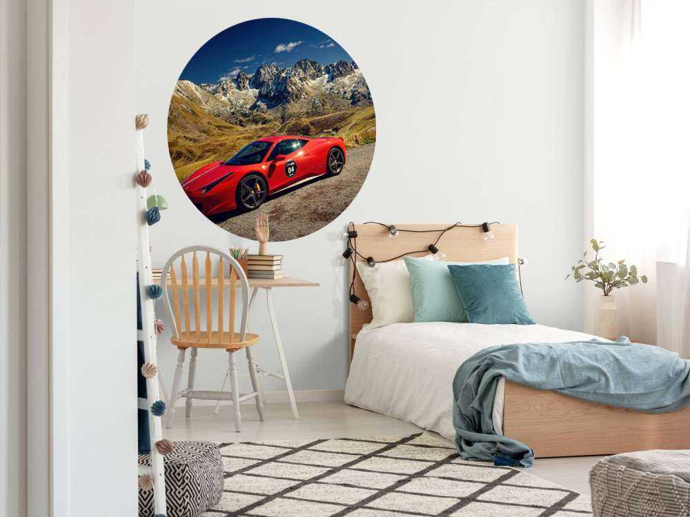 Ferrari 458 met alpentoppen