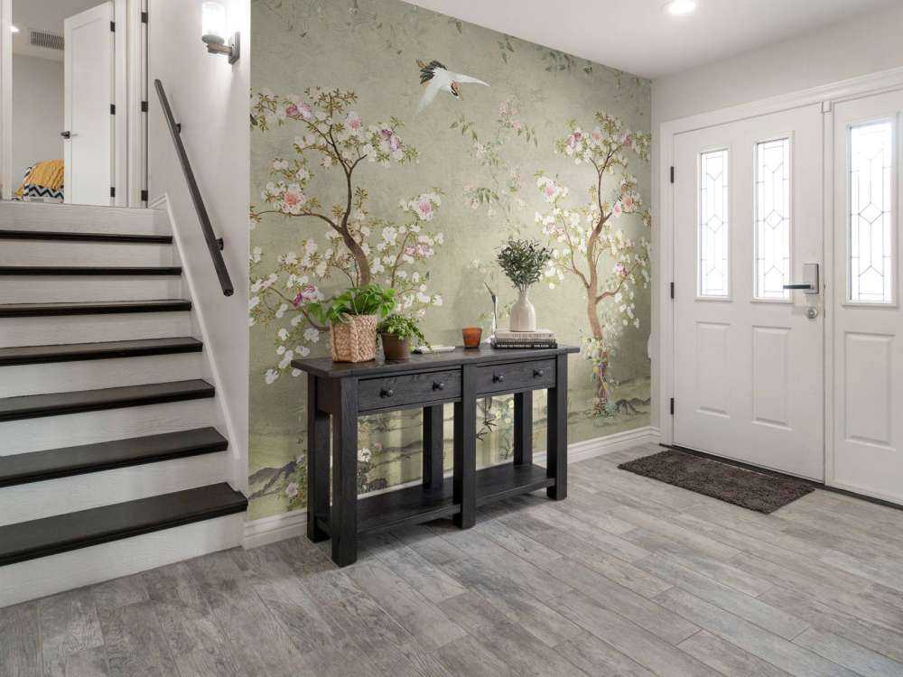 Bloeiende kersenbomen met kraanvogels