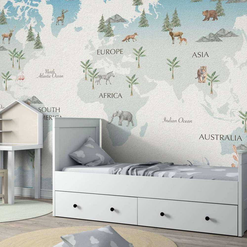 Wereldkaart met golven en dieren