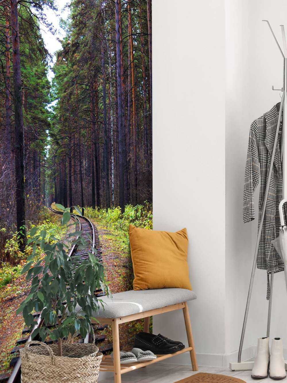 Spoorlijn door een bos