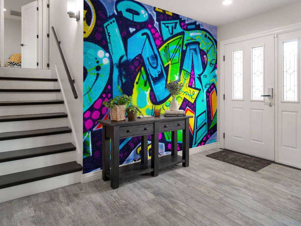 Kleurrijke graffiti creatie op een muur