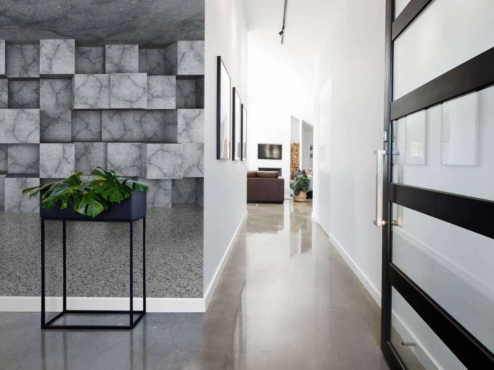 Betonnen ruimte met kubussen tegen de muur