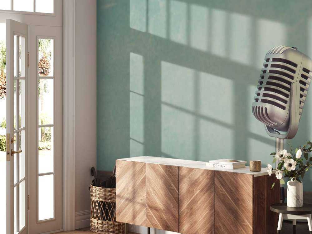 Klassieke microfoon met een blauwe achtergrond