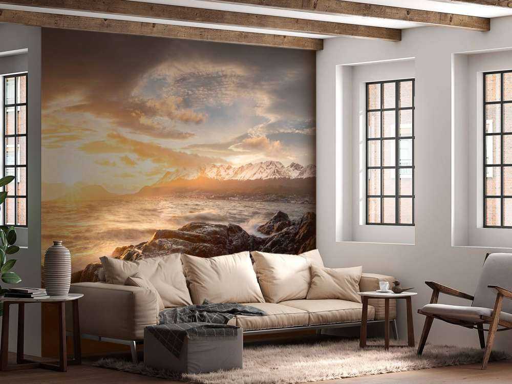 Gouden Zonsondergang Aan Bergkust