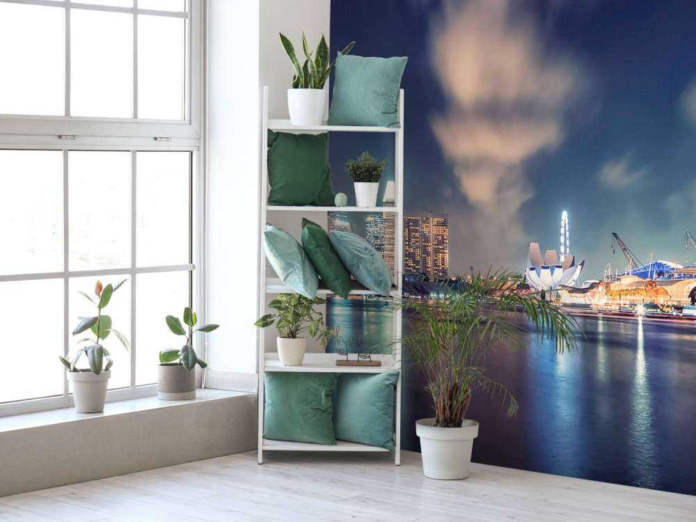 Waterfront skyline met futuristische lichten