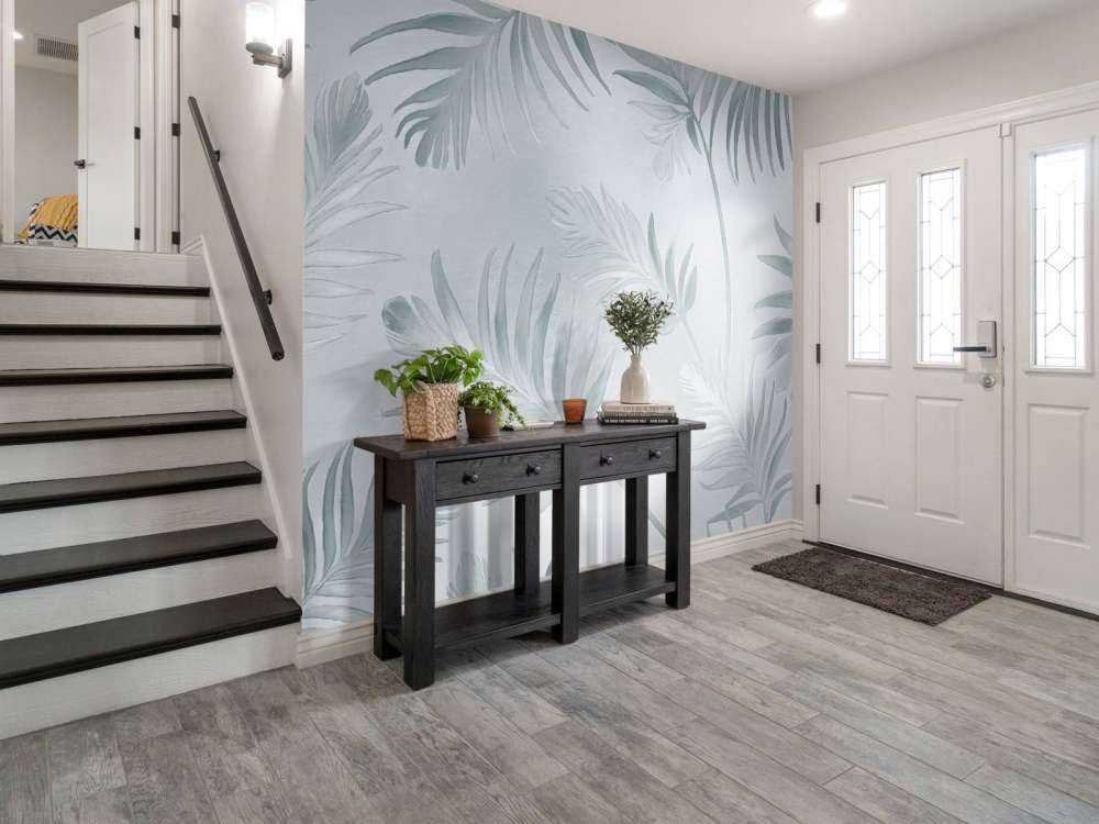 Golden leaves on dark Soft Beige