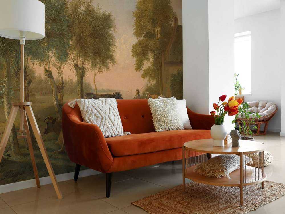 Koeien in de wei bij een boerderij