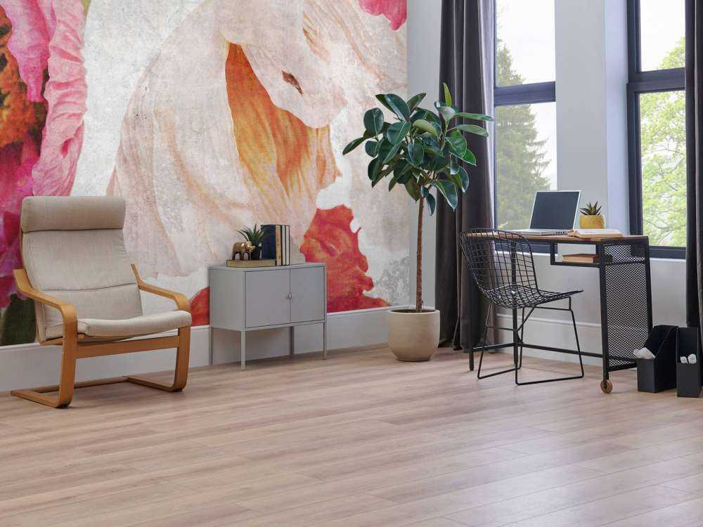 Dansende klaprozen in zomerlucht