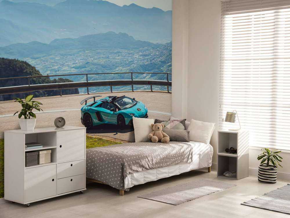 Alpenrit met luxe sportwagen