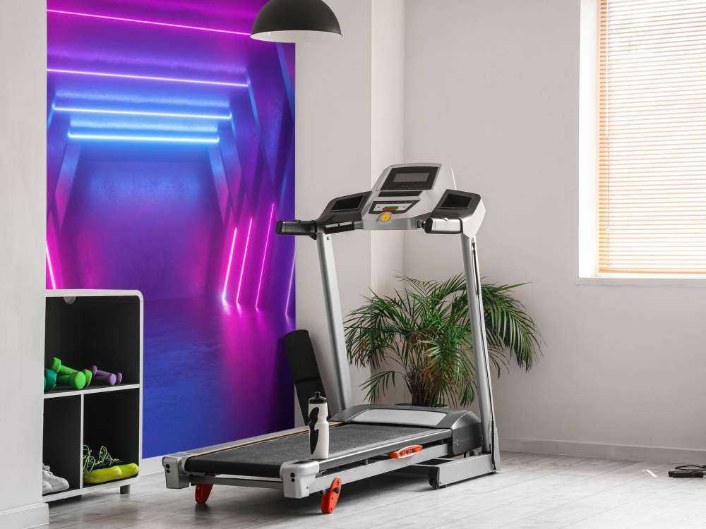 Neon verlichte ruimte met balken