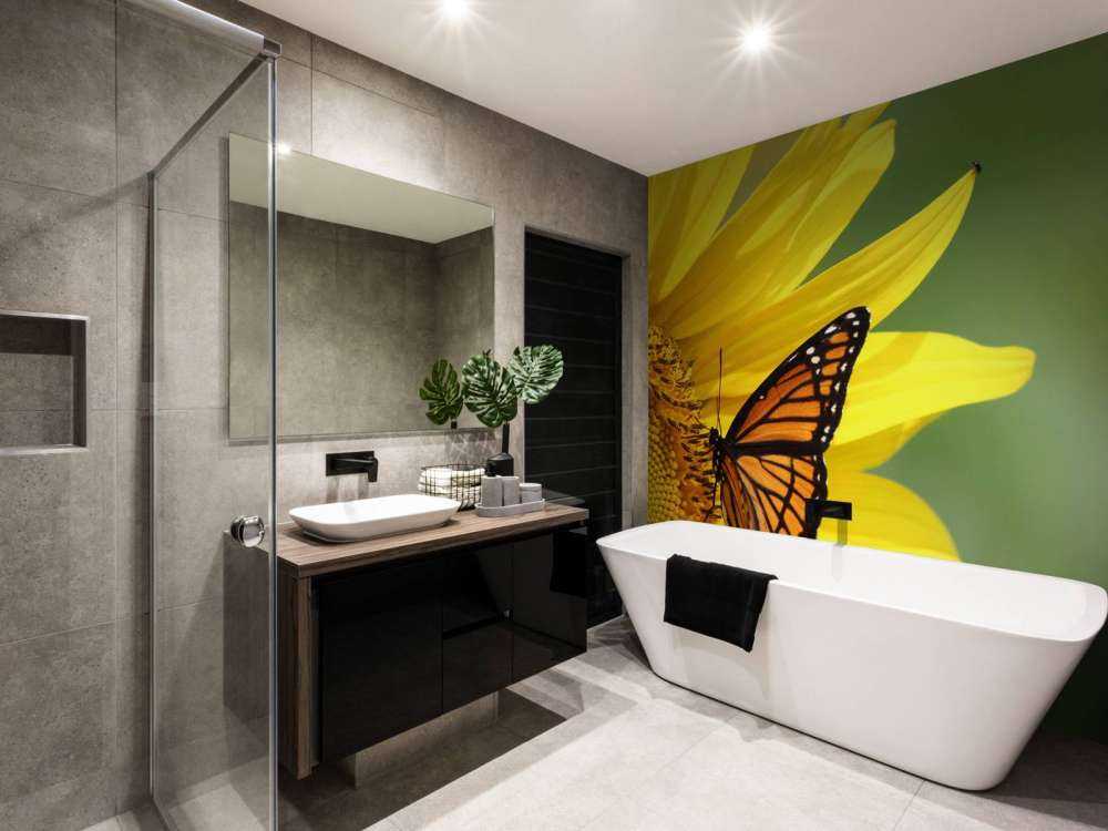 Oranje Vlinder op Zonnebloem