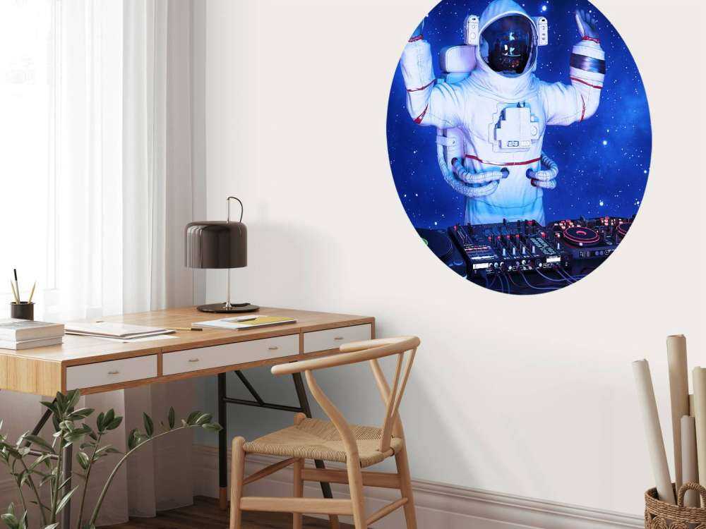 Astronaut DJ