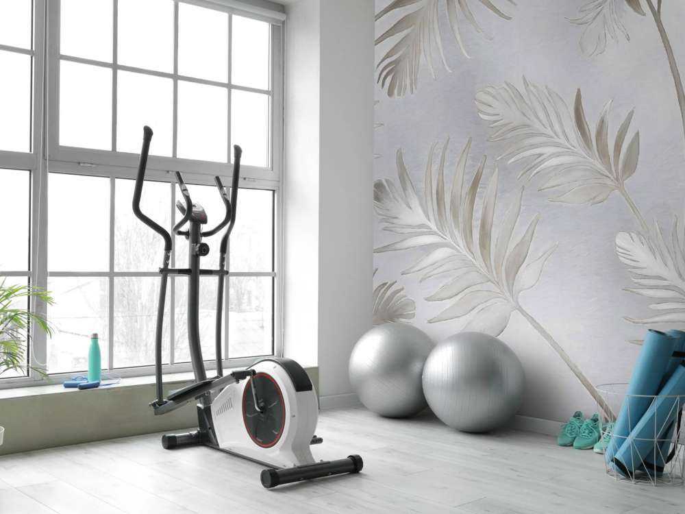 Golden leaves on dark Platinum