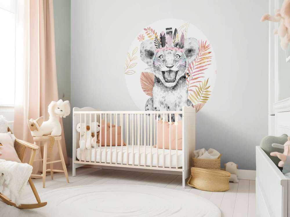 Babyleeuwin met koraalroze en gouden bladeren