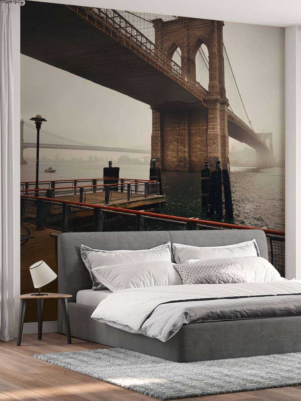 Brug door de mist