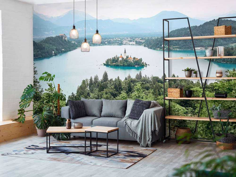 Grote kerk op een eiland