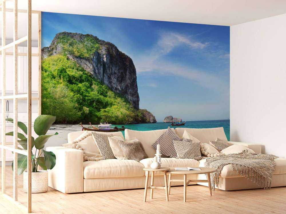 Strand op het Poda eiland in Thailand