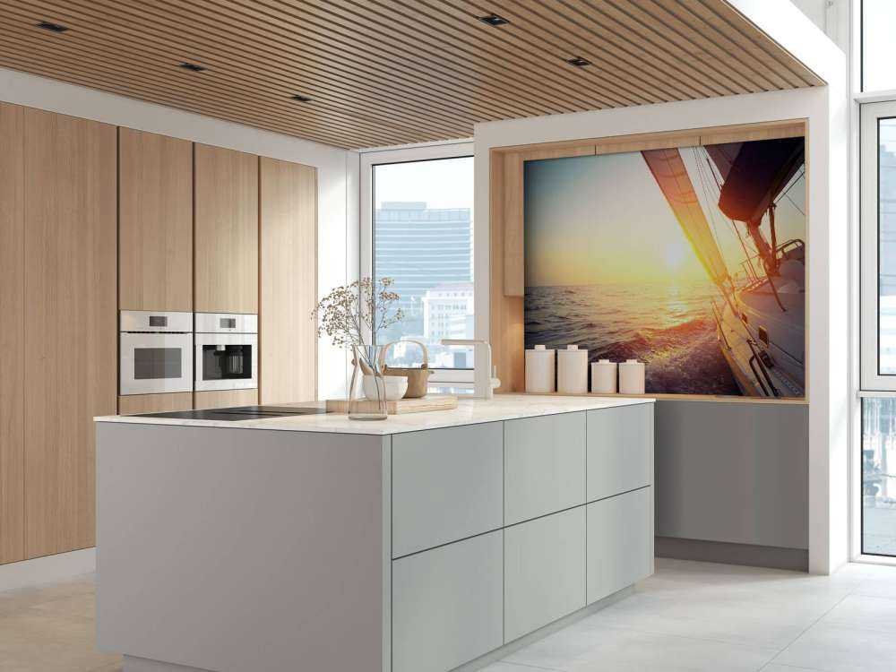 Zeilboot bij zonsondergang