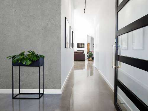 Barsten in oud stucwerk