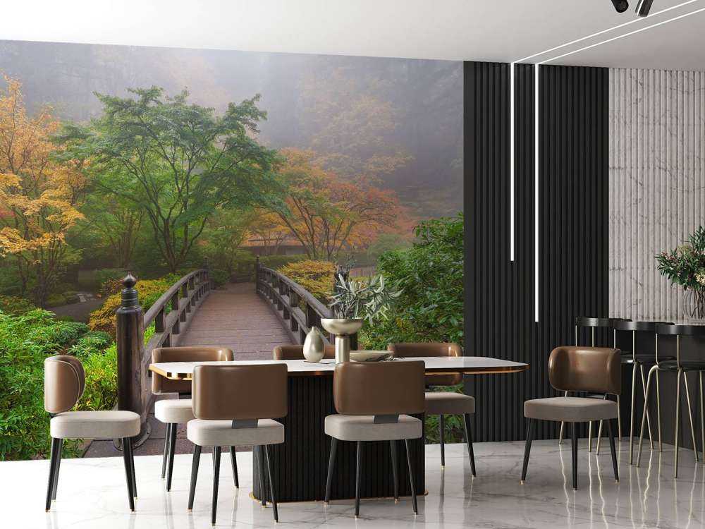 Houten brug in een Japanse tuin