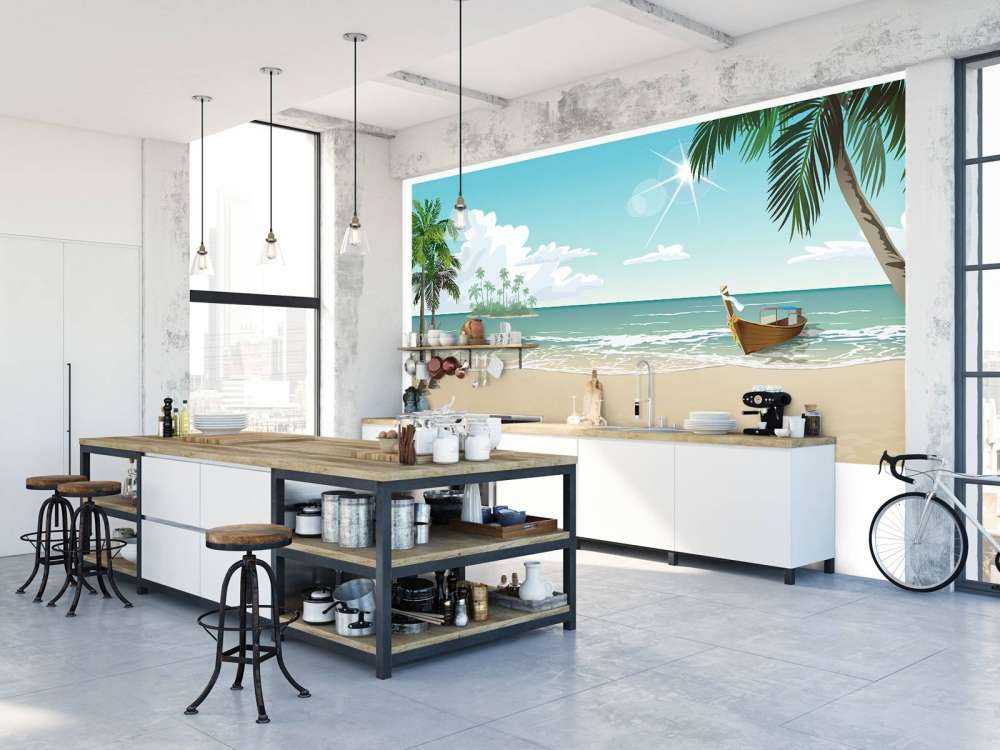 Blauwe zonnige strand
