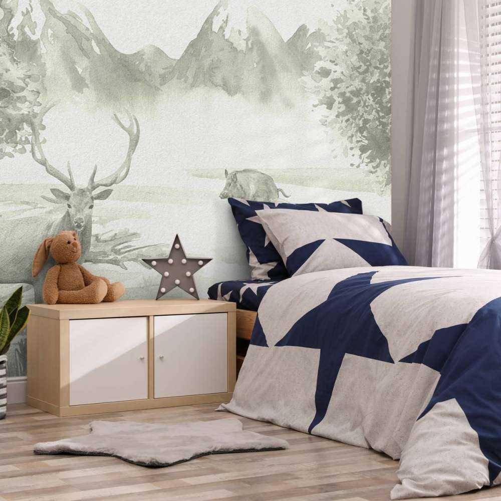 Bos met dieren in groen