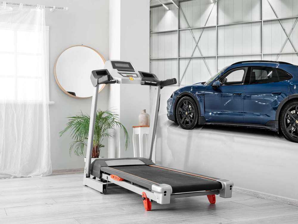 Porsche in industriehal