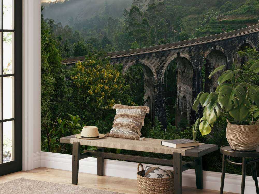 Spoorbrug door de jungle