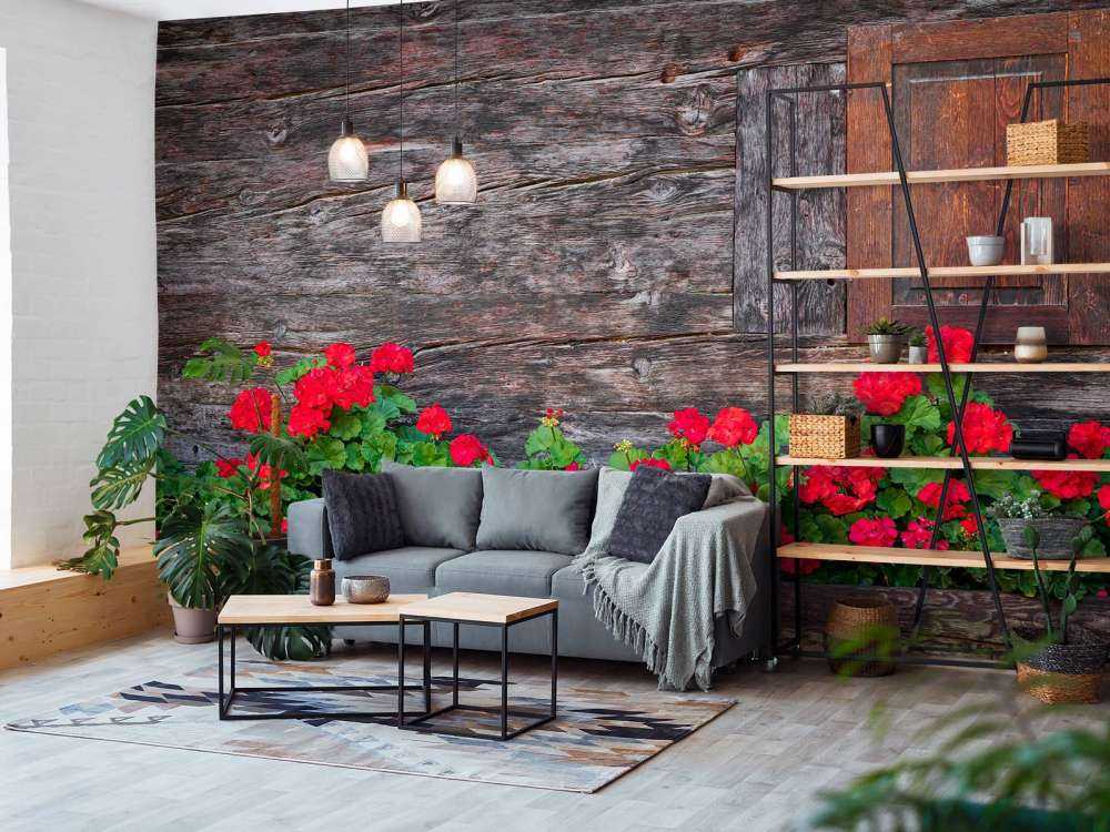 Oud hout met bloemen