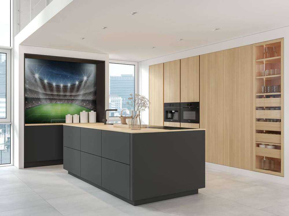 Verlicht voetbalstadion met sterrenhemel